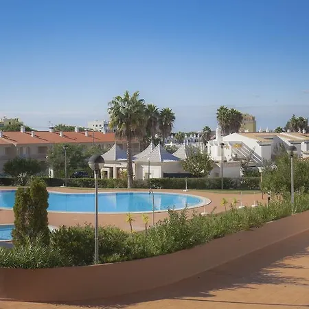 Apartment Complexo Eden Vilage By Garvetur
